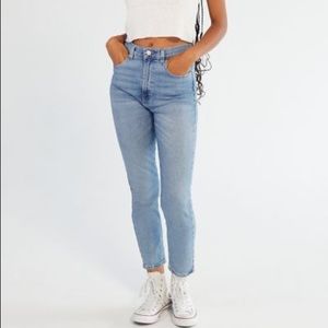 BDG High-Waisted Girlfriend Jean - Light Wash NWT